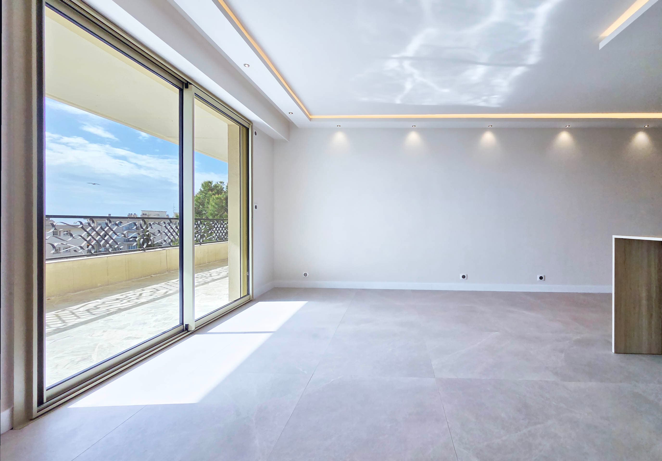 Salon — avant décoration